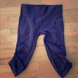 Lululemon crop workout pants